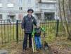 В подарок к 100-летию Мурманска полицейские посадили сосны и лиственницы