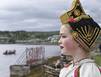 На красной девице всякая одежка - шелк