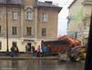В центре Мурманска "КАМАЗ" с асфальтом провалился под землю