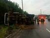 В Мурманске опрокинулся цементовоз