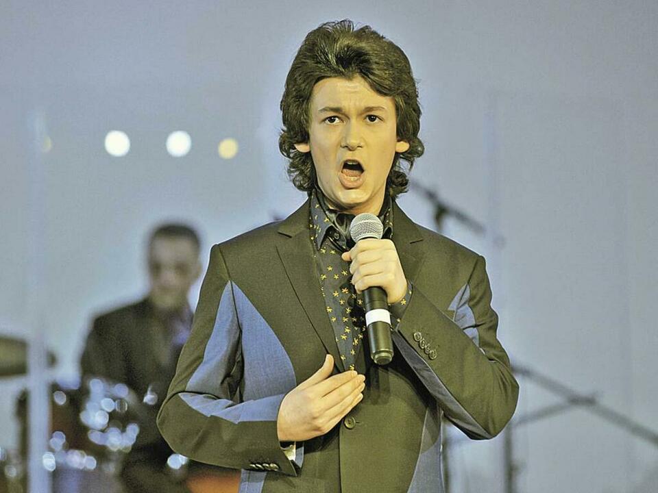 Сурен Платонов (15 лет). Сурен Платонов (15 лет).