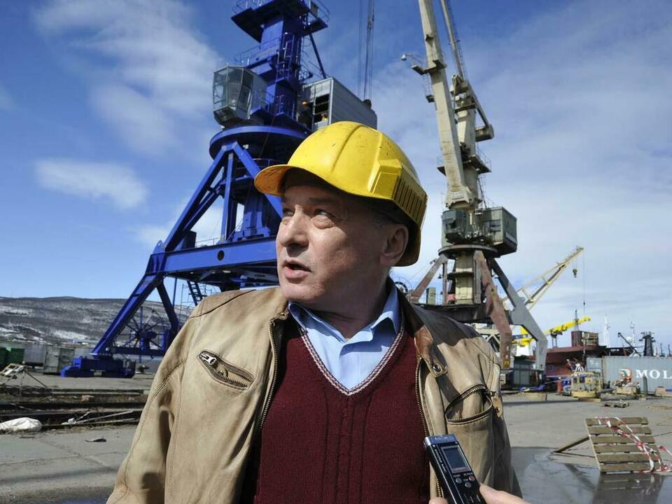 Заместитель главного инженера ММРП Игорь Поляков новой техникой доволен.