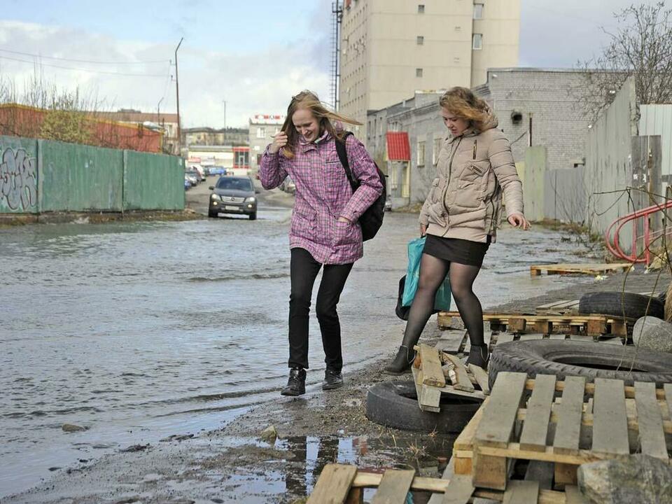 Не зная броду, не суйся на Траловую. Не зная броду, не суйся на Траловую.