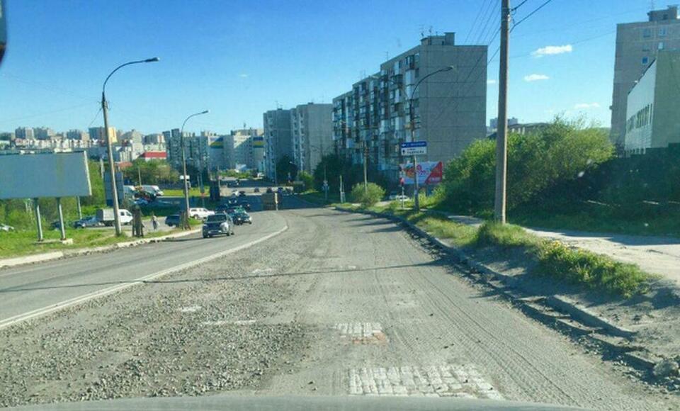 На карту нанесено 42 километра убитых дорог, работы на некоторых участках уже начались.