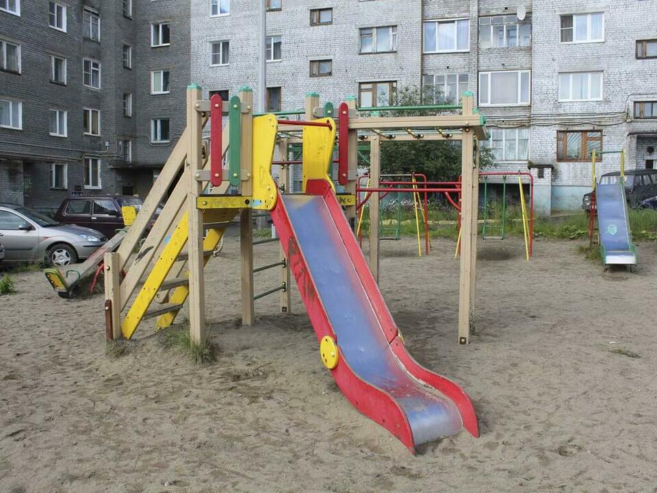 Двор на улице Бабикова. Двор на улице Бабикова.