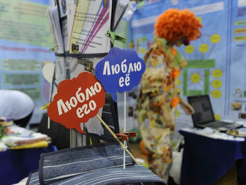 Все девчонки и мальчишки, оказавшиеся в центрах помощи детям, говорили: &laquo;Хочу, чтобы папа и мама меня любили&raquo;.