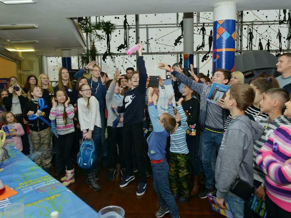 «Подопытный» шарик всех развеселил! «Подопытный» шарик всех развеселил!