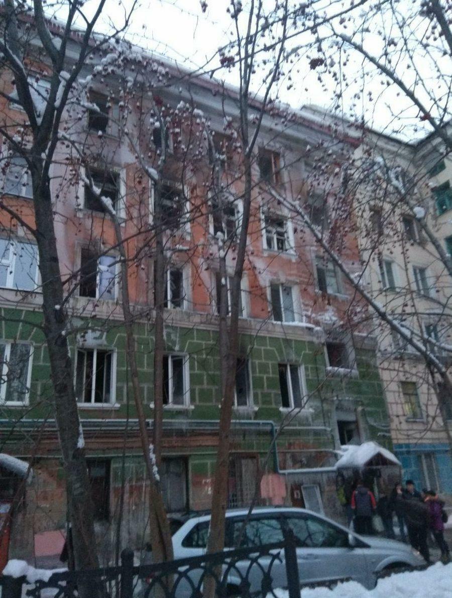 Многострадальную «сталинку» тушили почти сутки.