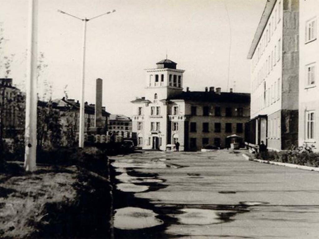 Площадь Победы в 1969 году.