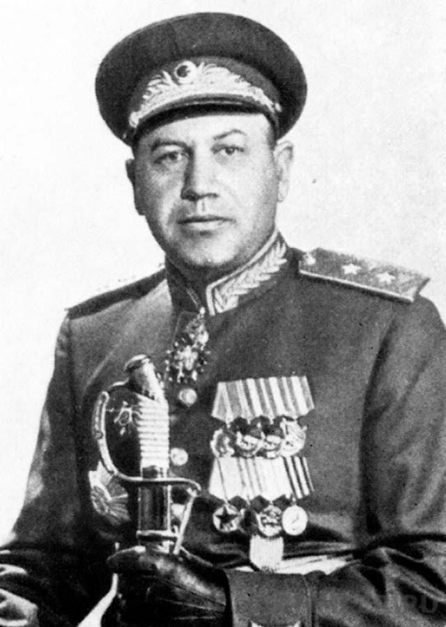 Кузьма Синилов. Кузьма Синилов.