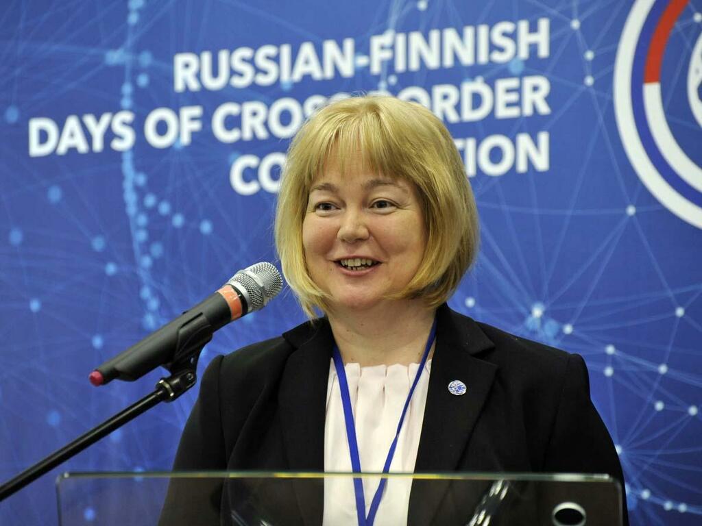 Консул Мурманского отделения Генерального консульства Финляндии в Санкт-Петербурге Сари Кантола. Консул Мурманского отделения Генерального консульства Финляндии в Санкт-Петербурге Сари Кантола.