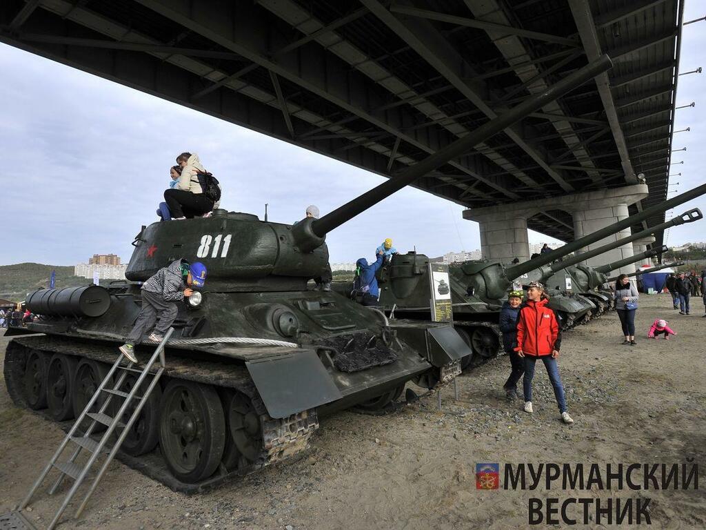 Фото Льва Федоссева. Фото Льва Федоссева.