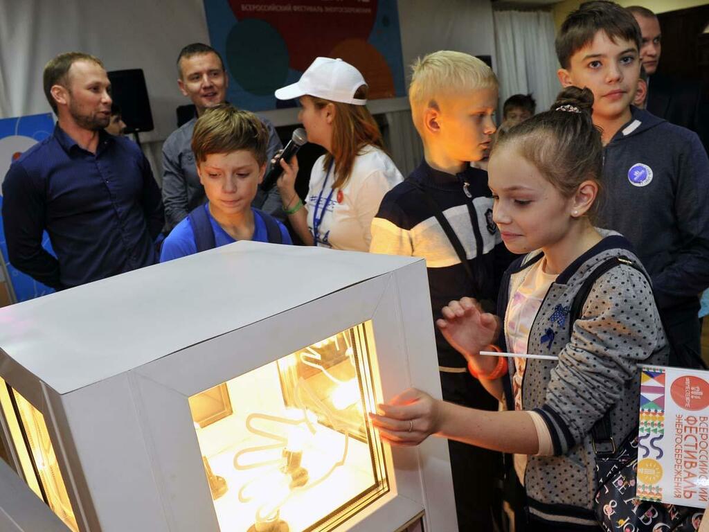 Умные приборы научат экономить свет и тепло. Умные приборы научат экономить свет и тепло.