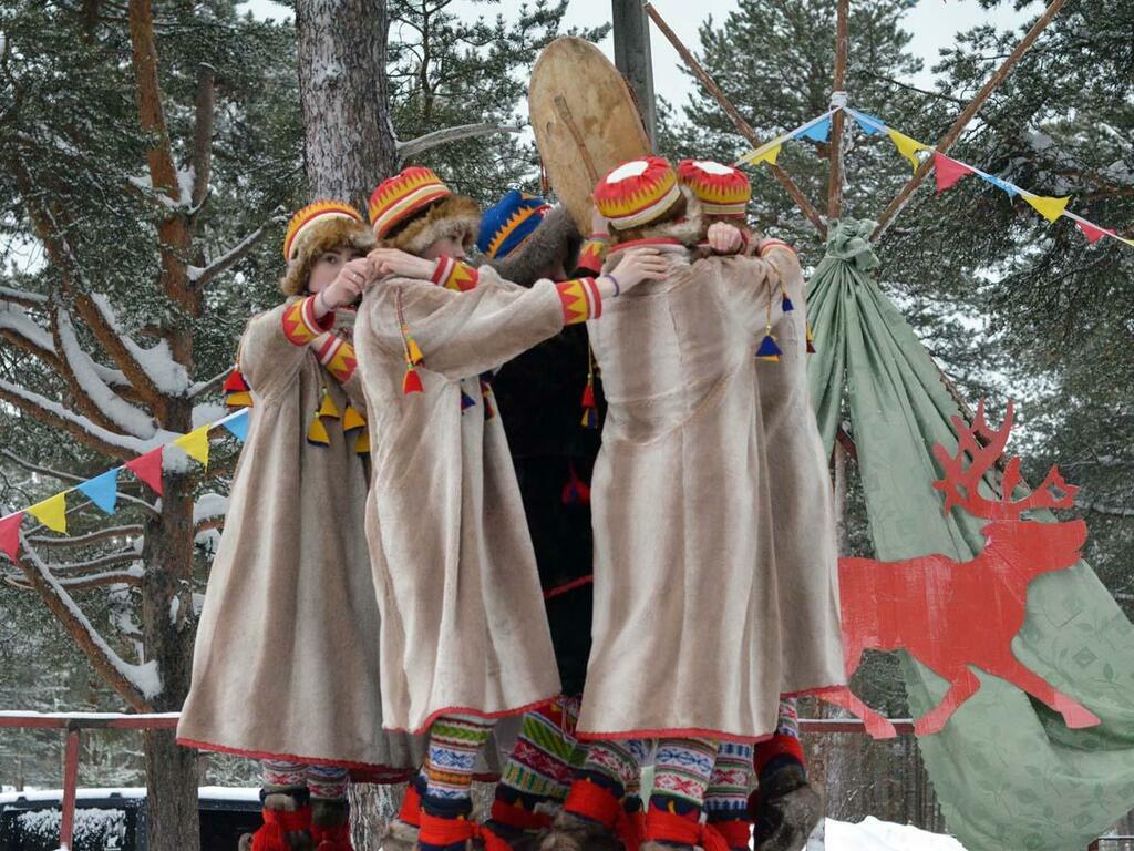 Выступление танцевальных коллективов имело огромный успех.