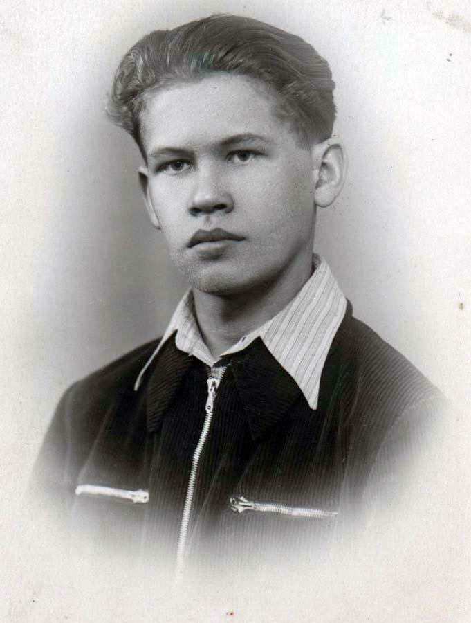 Михаил Кузьмин. Ленинградская школа киномехаников. 1956 г.