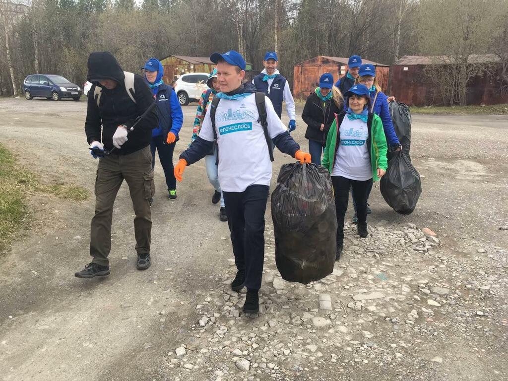 Уборка городской территории на очистных сооружениях.