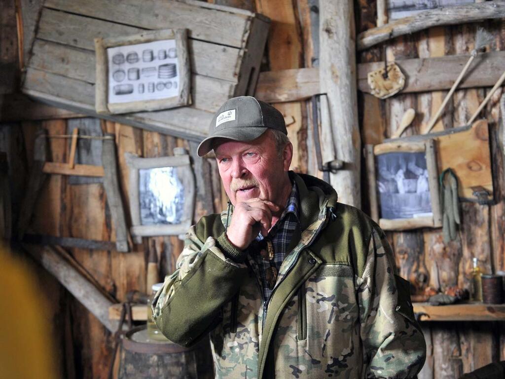 Александр Комаров. Александр Комаров.
