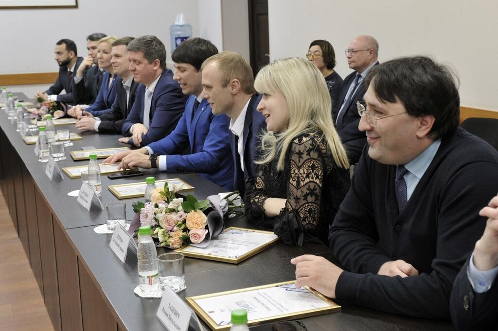 Л. Федосеев