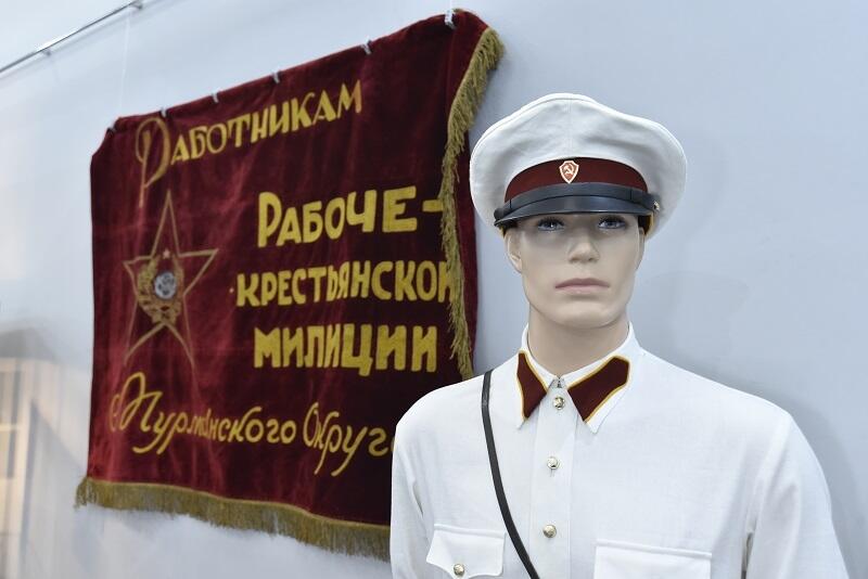 Одно из памятных знамён