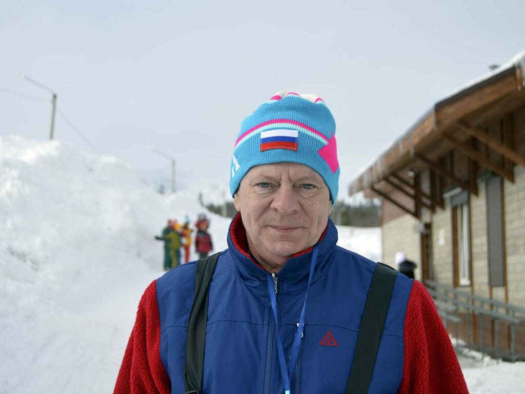 Вадим Андреев: «Сфотографируйте меня на фоне сугробов!». Вадим Андреев: «Сфотографируйте меня на фоне сугробов!».