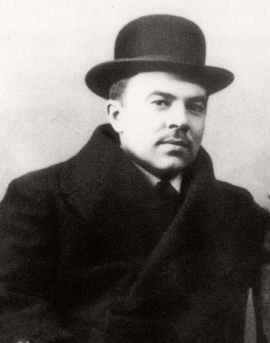 с сайта rusmuscumvrm.ru. Павел Кузнецов.