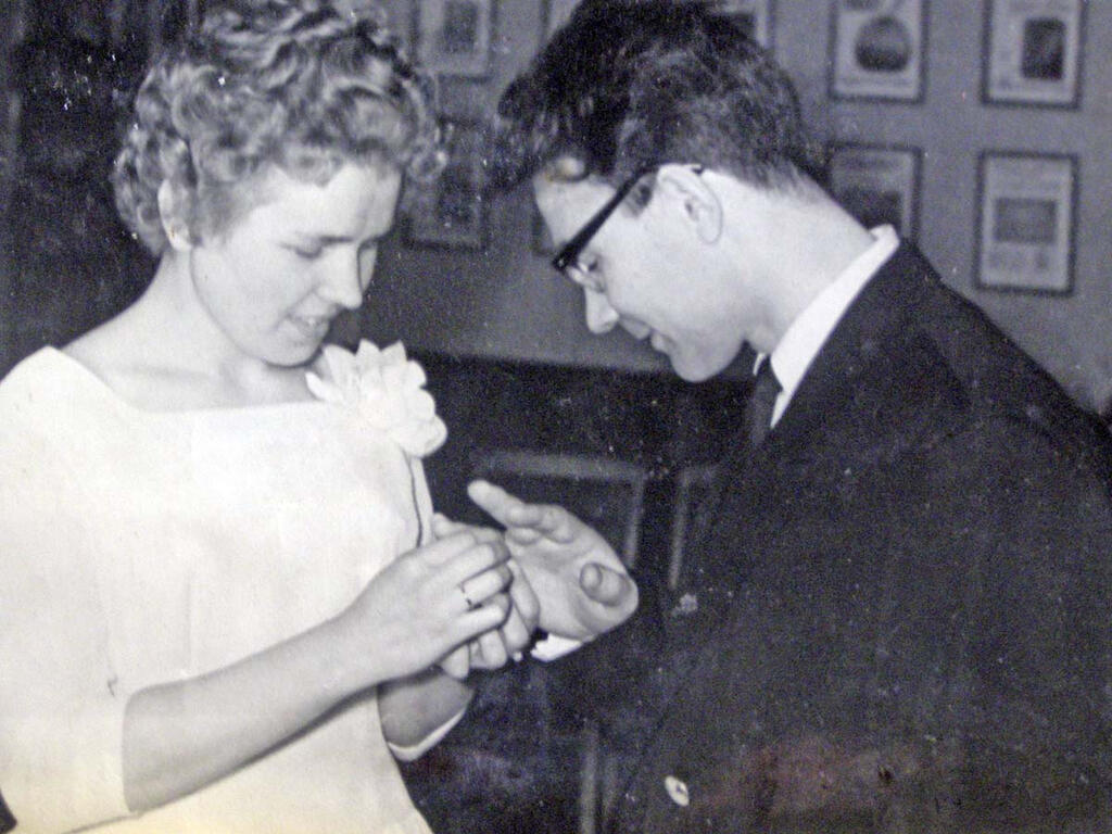 Бракосочетание Виталия и Валентины Масловых. Мурманск, 1963 г. Бракосочетание Виталия и Валентины Масловых. Мурманск, 1963 г.