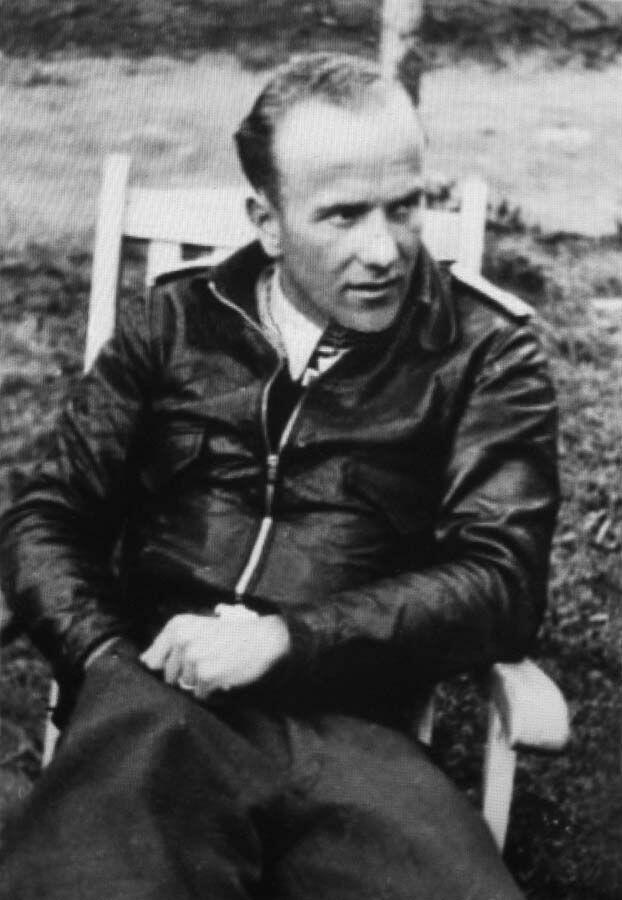 Австриец обер-лейтенант Йоханнес Хирн. Австриец обер-лейтенант Йоханнес Хирн.