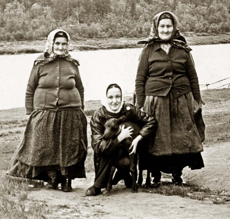 Слева Канева Мария Тимофеевна, справа Мария Алексеевна Чупрова (Тиме Марье).
