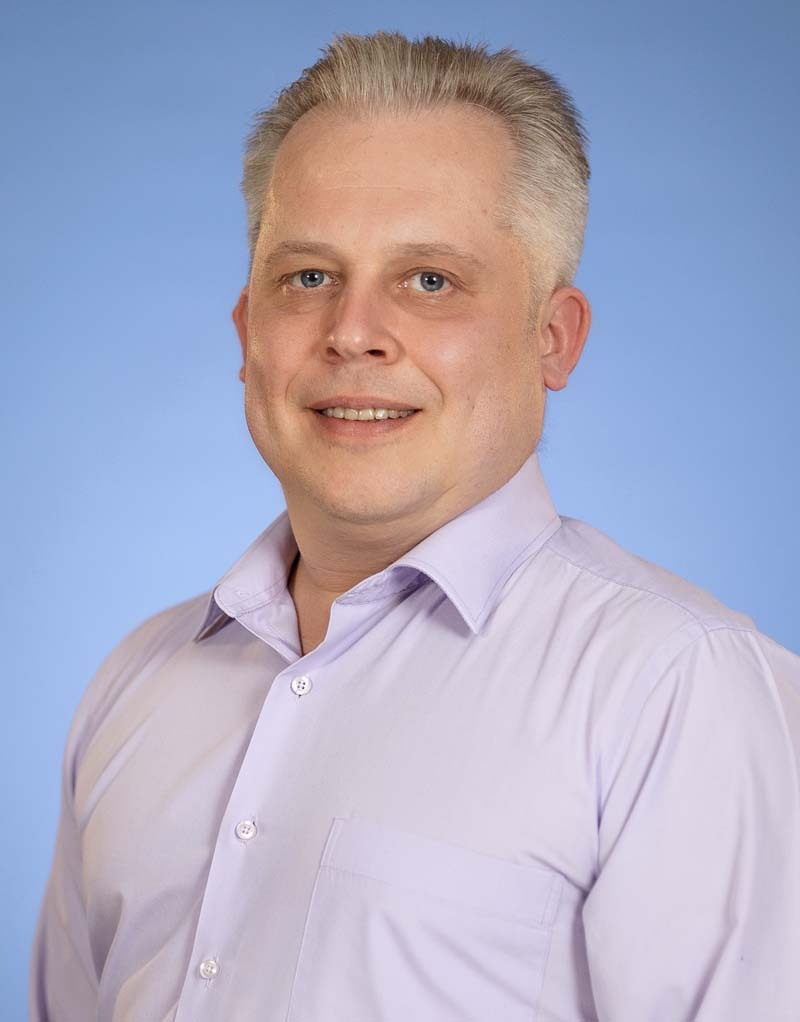 Аркадий Амозов.