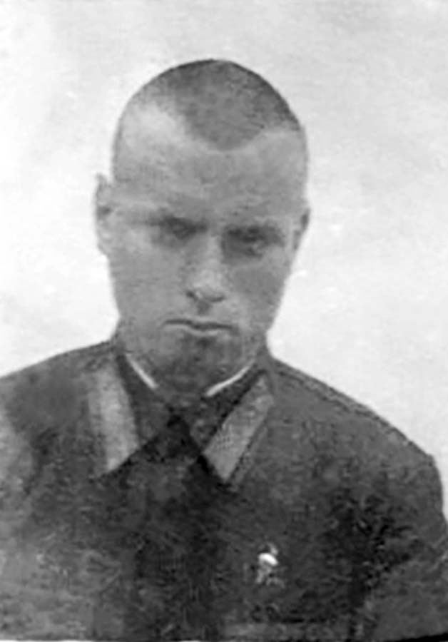 Младший лейтенант Георгий Иванов. Младший лейтенант Георгий Иванов.