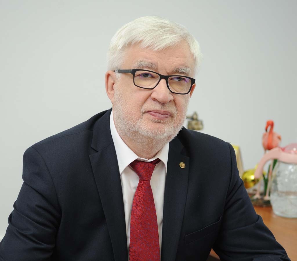 Виктор Сайгин. Виктор Сайгин.
