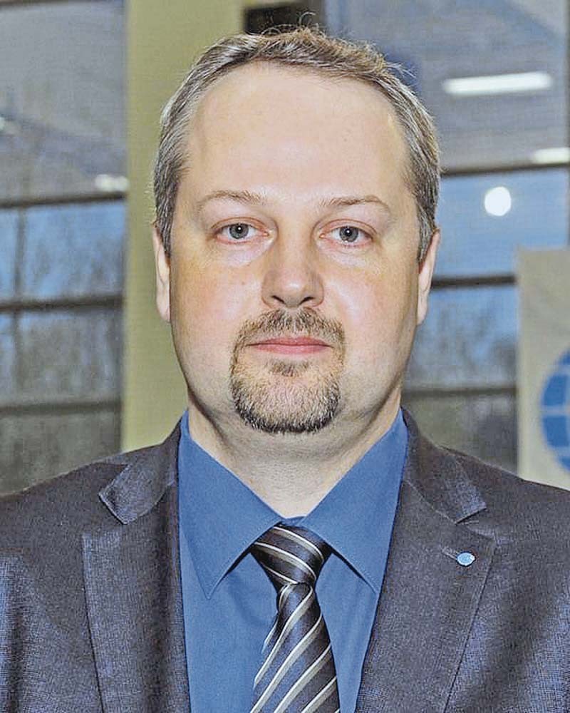 с сайта duma-murman.ru Максим Иванов.