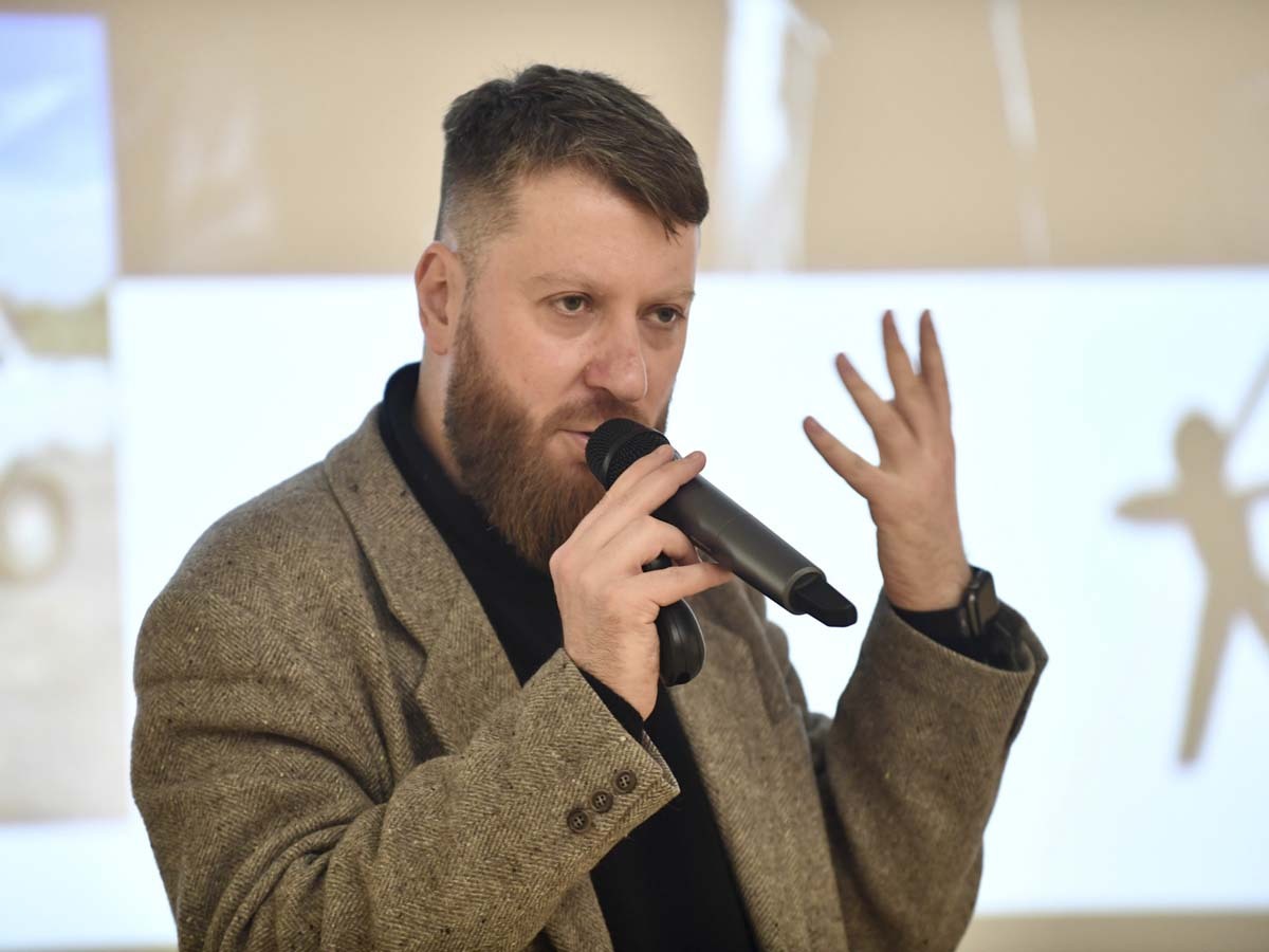 Льва Федосеева. Литературный критик Константин Мильчин.