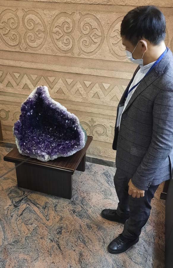 Драгоценная друза. Драгоценная друза.