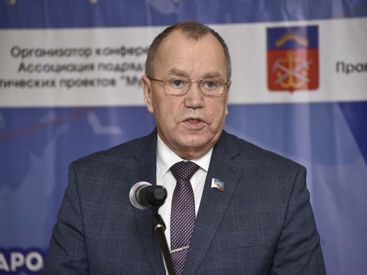 Сергей Дубовой. Сергей Дубовой.