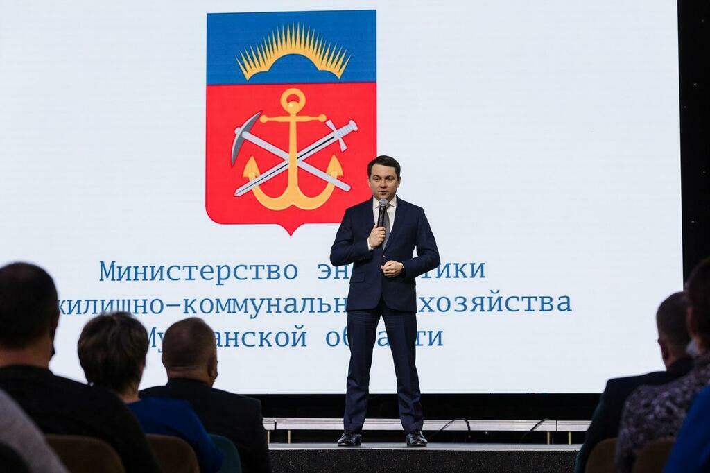 Д. Дубов.