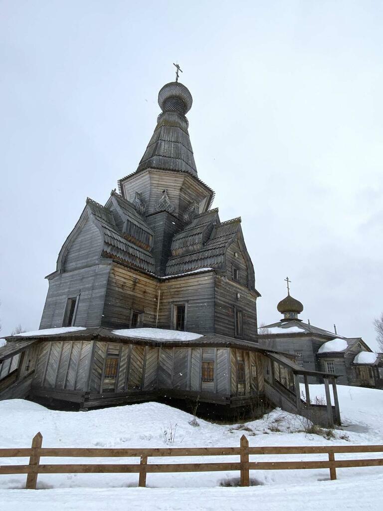 Успенская церковь, жемчужина Варзуги. Фото: Илья Виноградов. Успенская церковь, жемчужина Варзуги. Фото: Илья Виноградов.