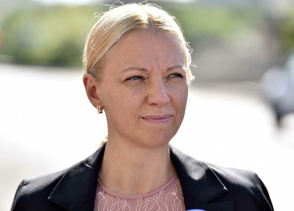 Сергея Ещенко. Юлия Полиэктова.
