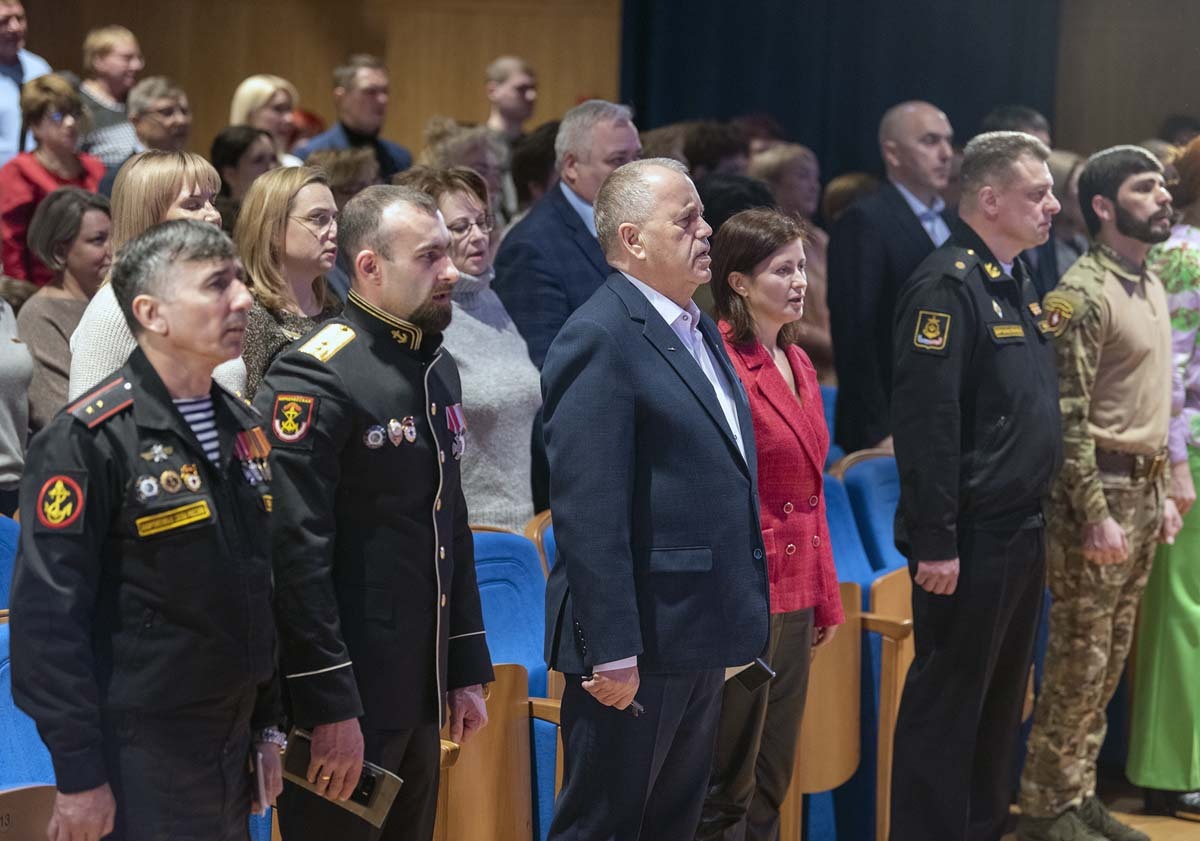 Фото Сергея Ещенко.