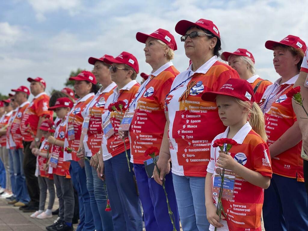 В автопробег отправились и совсем юные участники. Фото: Илья Виноградов. В автопробег отправились и совсем юные участники. Фото: Илья Виноградов.