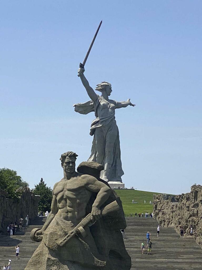 Родина-мать. Фото: Илья Виноградов. Родина-мать. Фото: Илья Виноградов.