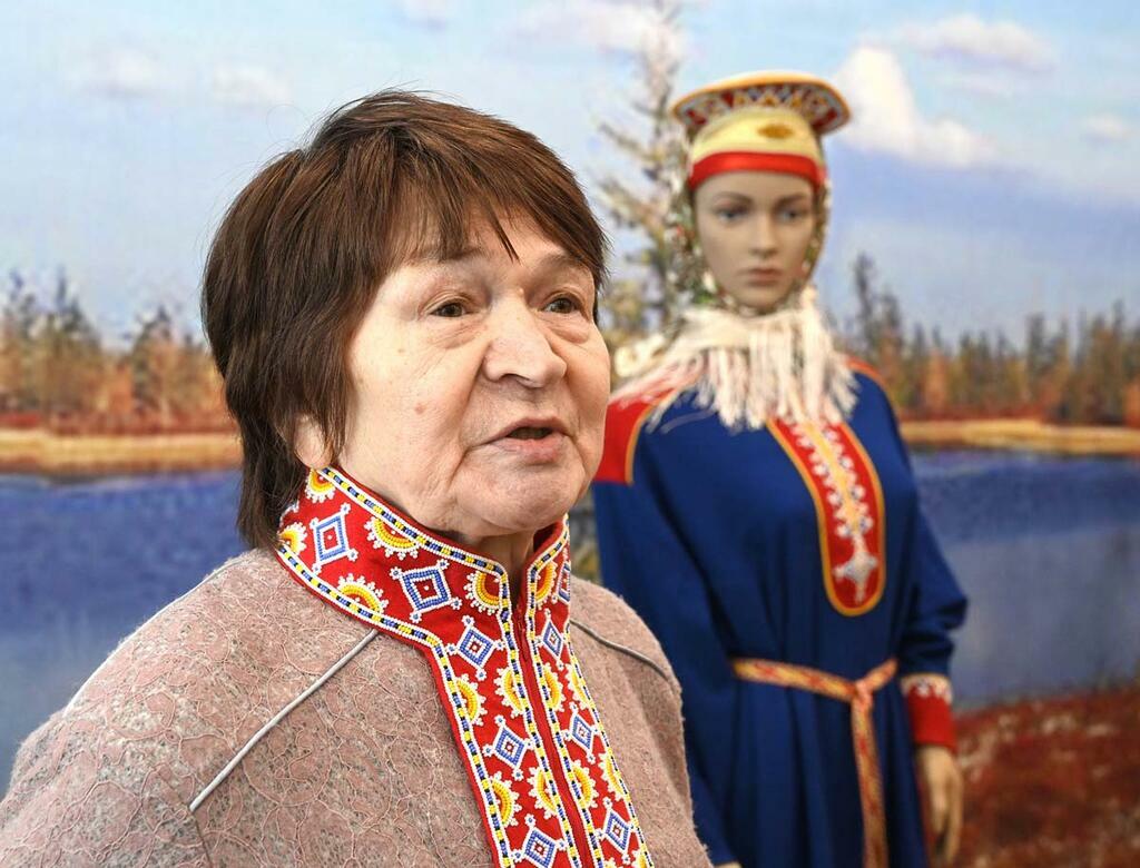 Сергея Ещенко. Елена Толстенко.