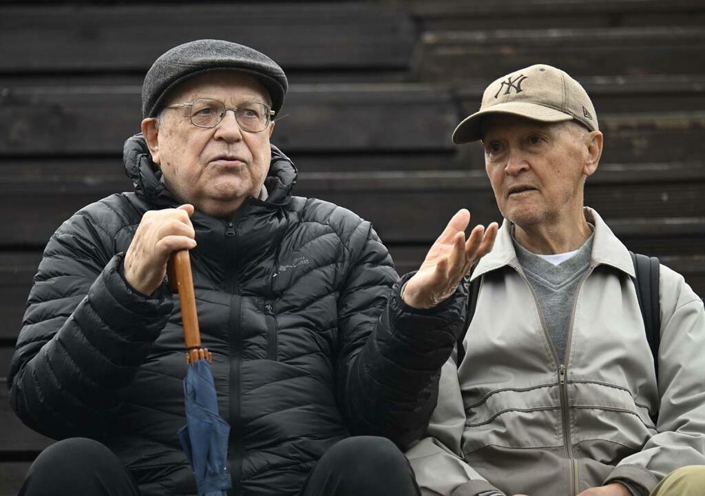 Льва Федосеева. Слева - Владимир Горячкин.