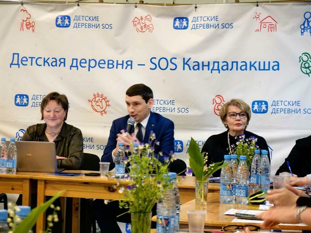 предоставлено Социальным центром - SOS Мурманск. Елена Викторова, Александр Самарин и Аксана Иванова.